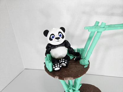 Panda - Hanging with Bambu Tree House
